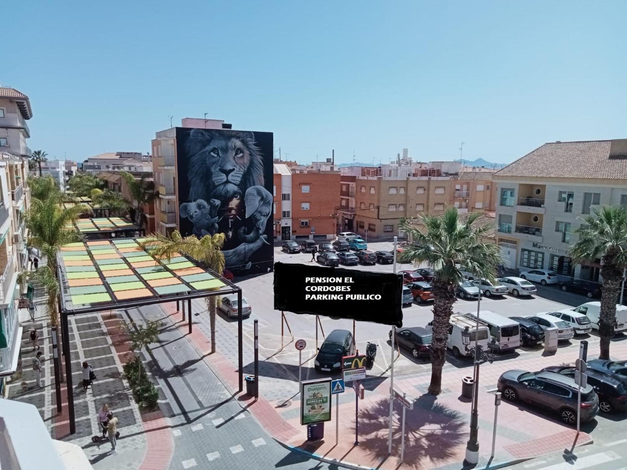 El Cordobes , Alojamiento Y Habitaciones Los Alcázares Exterior photo